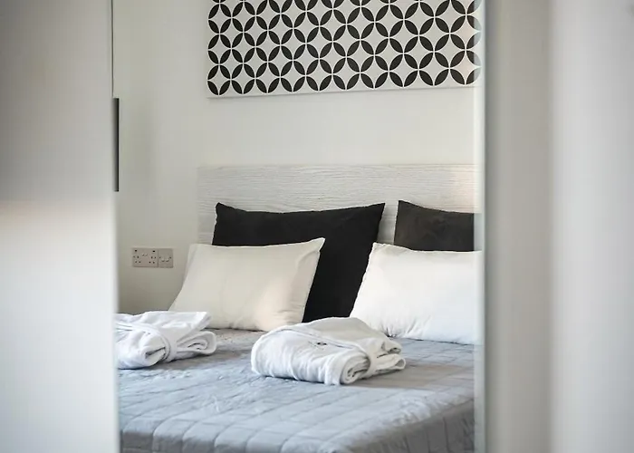 Kefalos Damon פאפוס