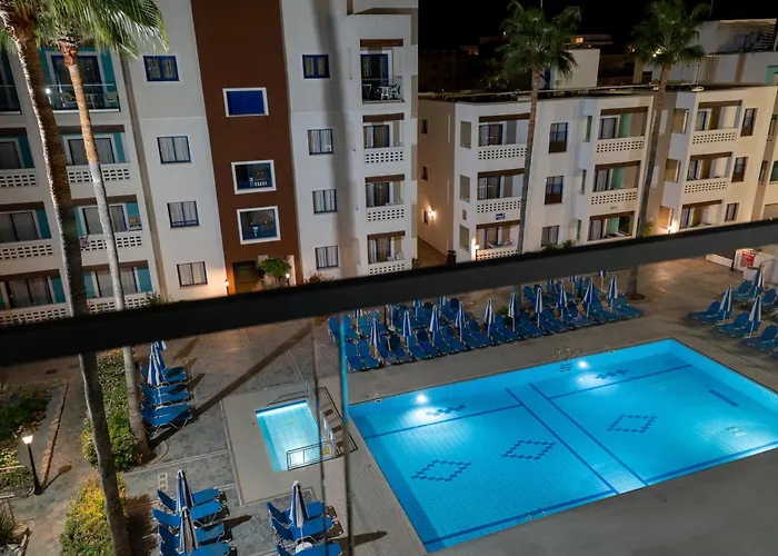 Kefalos Damon פאפוס