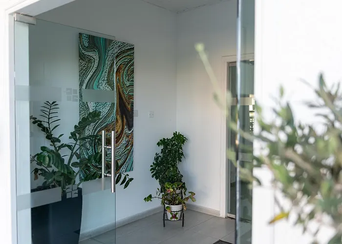 מלון דירות Kefalos Damon פאפוס