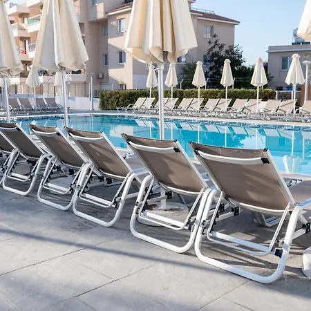 Kefalos Damon Aparthotel Paphos