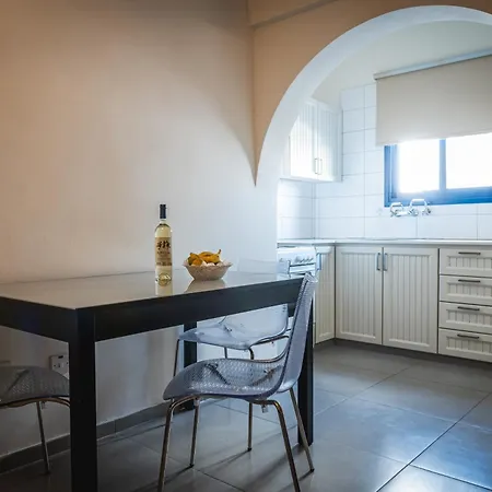 Aparthotel Kefalos Damon Paphos