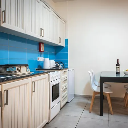 Kefalos Damon פאפוס