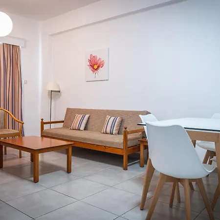 Hotel apartamentowy Kefalos Damon Pafos