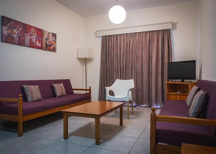 Apartmanhotel Kefalos Damon Paphos