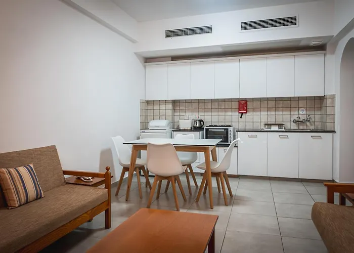 Kefalos Damon Apartmanhotel 3*