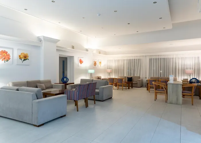 Kefalos Damon Apartmanhotel Paphos