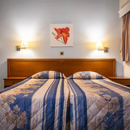 Kefalos Damon 3* بافوس