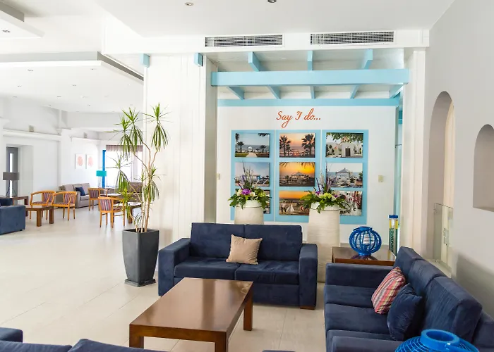 Apartahotel Kefalos Damon